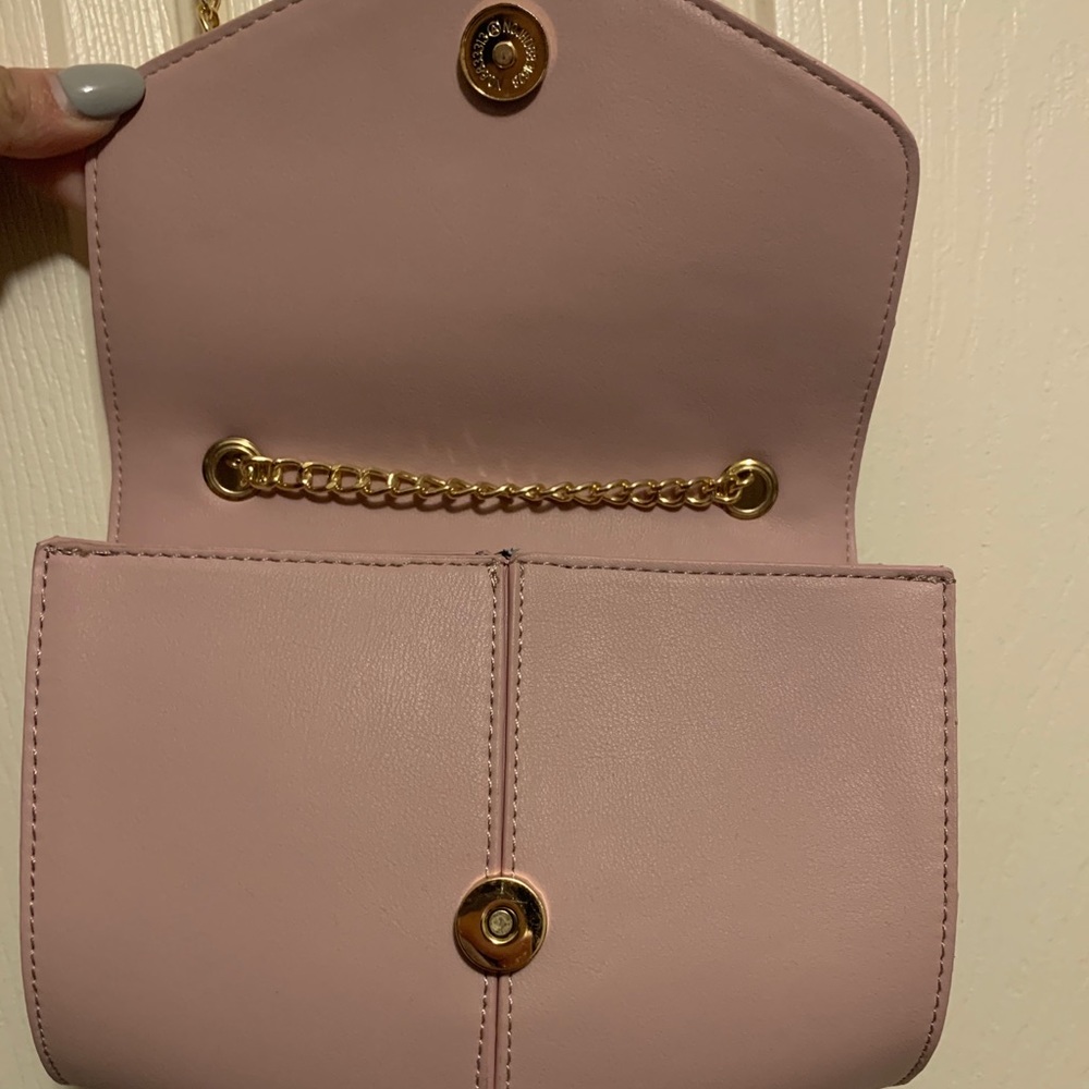 💓Pink crossbody💓 - Picture 6 of 8